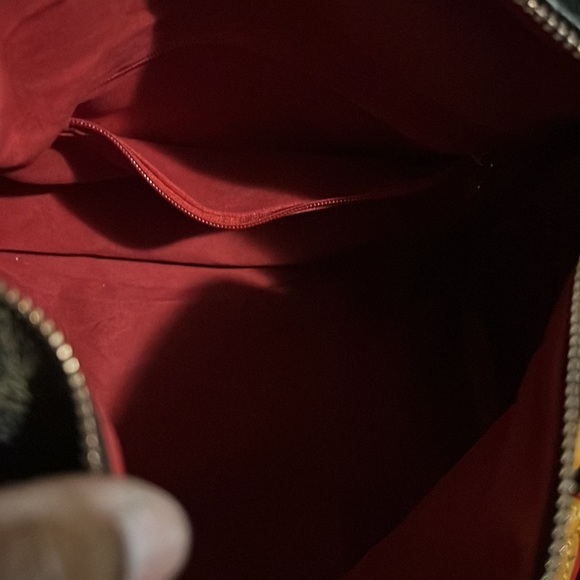 Matching purse and shoes - Picture 7 of 7